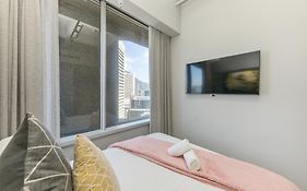 One Thibault Studio Hotel And Apartments